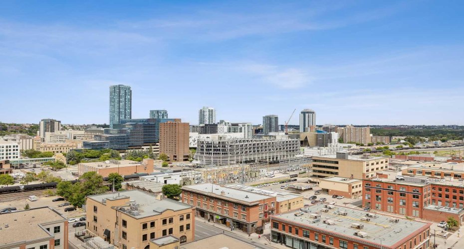 225 11 Avenue, Calgary, Alberta T2G 0G3, 1 Bedroom Bedrooms, ,1 BathroomBathrooms,Residential,For Sale,11,A2328985