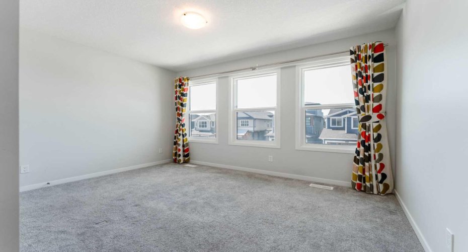 16 West Grove Link, Calgary, Alberta T3H 6E3, 7 Bedrooms Bedrooms, ,4 BathroomsBathrooms,Residential,For Sale,West Grove,A2329009