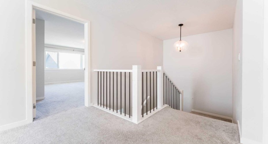 16 West Grove Link, Calgary, Alberta T3H 6E3, 7 Bedrooms Bedrooms, ,4 BathroomsBathrooms,Residential,For Sale,West Grove,A2329009