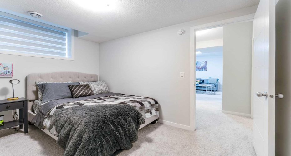 16 West Grove Link, Calgary, Alberta T3H 6E3, 7 Bedrooms Bedrooms, ,4 BathroomsBathrooms,Residential,For Sale,West Grove,A2329009