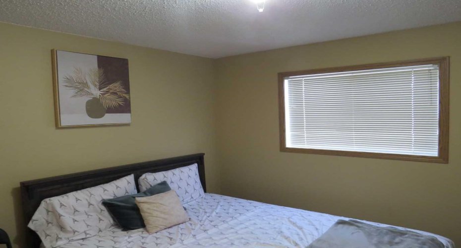 100 Jordan Parkway, Red Deer, Alberta T4P 0B6, 3 Bedrooms Bedrooms, ,1 BathroomBathrooms,Residential,For Sale,Jordan,A2329033