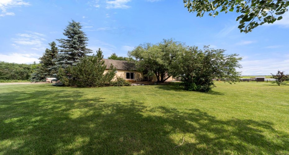 Range Road 194 Range, Rural Camrose County, Alberta t4v 2n1, 3 Bedrooms Bedrooms, ,2 BathroomsBathrooms,Residential,For Sale,194,A2329040