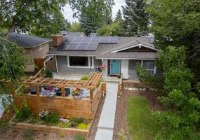 824 Cannell Road, Calgary, Alberta T2W 1T4, 4 Bedrooms Bedrooms, ,3 BathroomsBathrooms,Residential,For Sale,Cannell,A2329096
