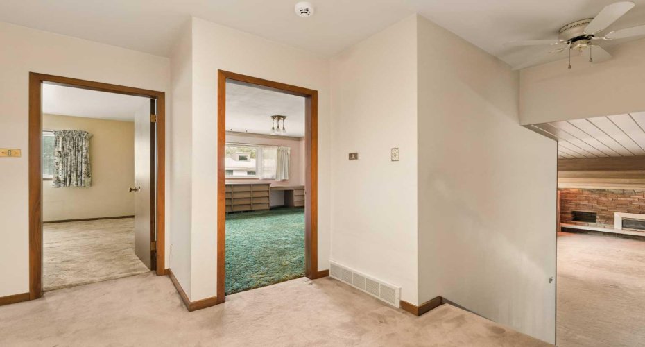53 Massey Place, Calgary, Alberta T2V 2G6, 6 Bedrooms Bedrooms, ,4 BathroomsBathrooms,Residential,For Sale,Massey,A2329118