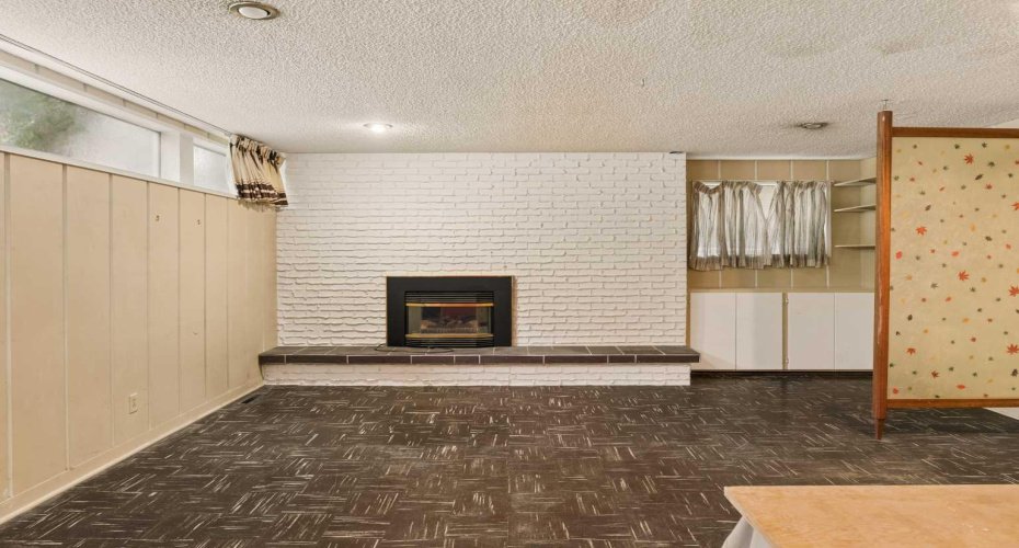 53 Massey Place, Calgary, Alberta T2V 2G6, 6 Bedrooms Bedrooms, ,4 BathroomsBathrooms,Residential,For Sale,Massey,A2329118