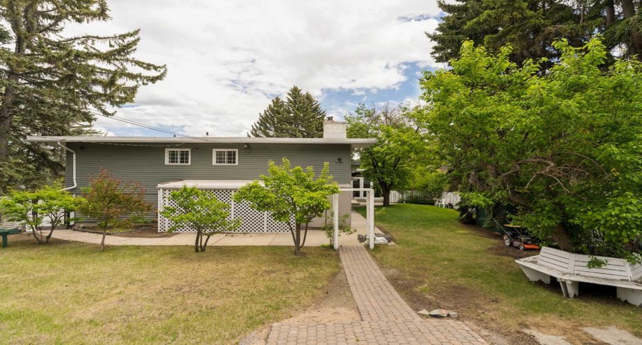 53 Massey Place, Calgary, Alberta T2V 2G6, 6 Bedrooms Bedrooms, ,4 BathroomsBathrooms,Residential,For Sale,Massey,A2329118