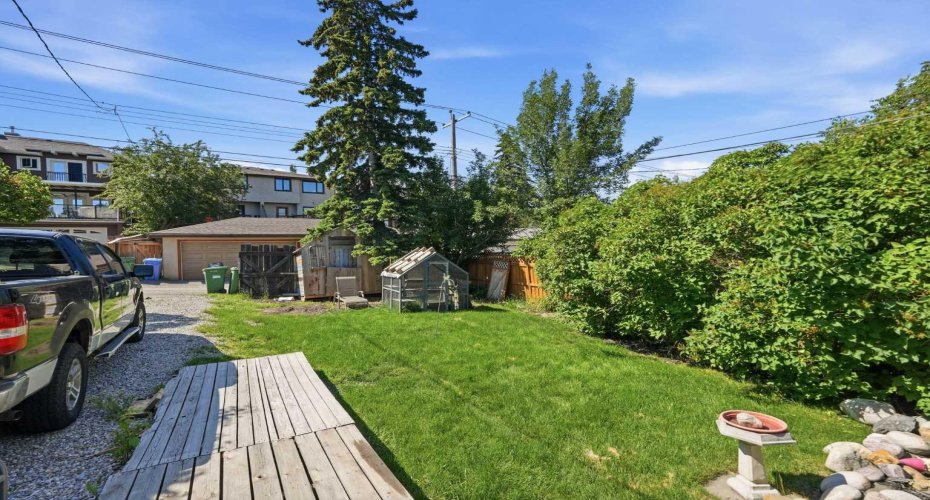 2205 27 Avenue, Calgary, Alberta T2T 1J1, 2 Bedrooms Bedrooms, ,1 BathroomBathrooms,Residential,For Sale,27,A2329139