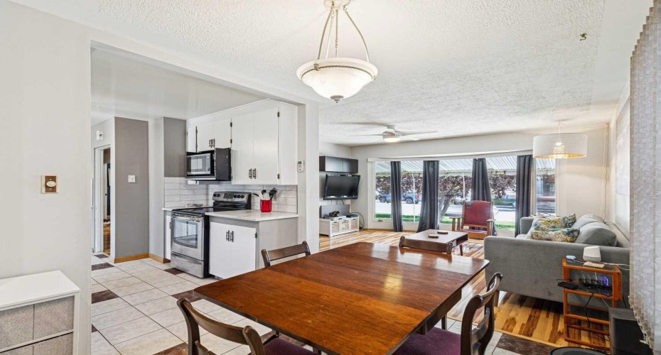 1219 Renfrew Drive, Calgary, Alberta T2E 5J3, 3 Bedrooms Bedrooms, ,2 BathroomsBathrooms,Residential,For Sale,Renfrew,A2329197