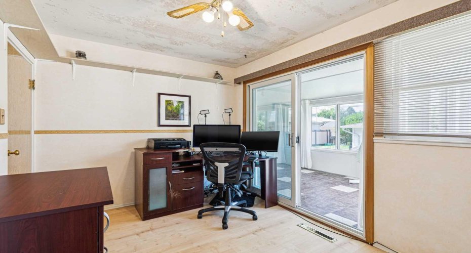 With access to Sun Room