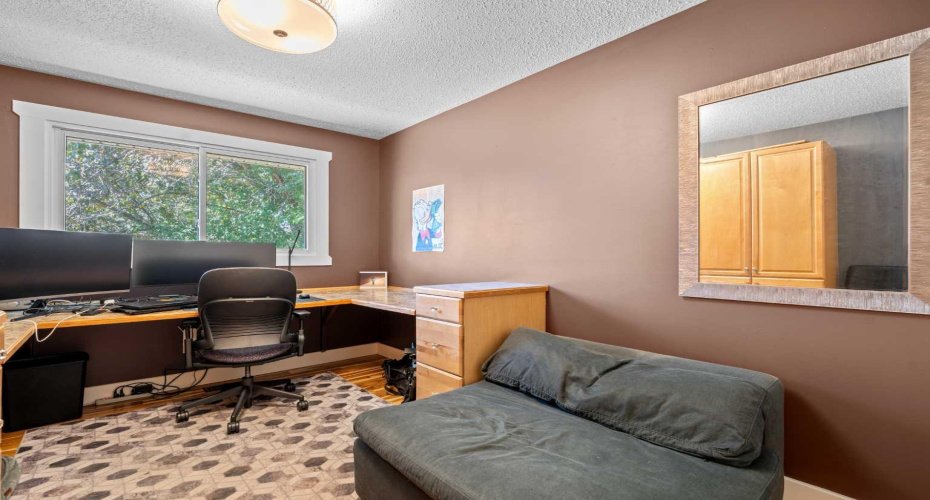 10619 Oakmoor Way, Calgary, Alberta T2W 1S7, 4 Bedrooms Bedrooms, ,2 BathroomsBathrooms,Residential,For Sale,Oakmoor,A2329198