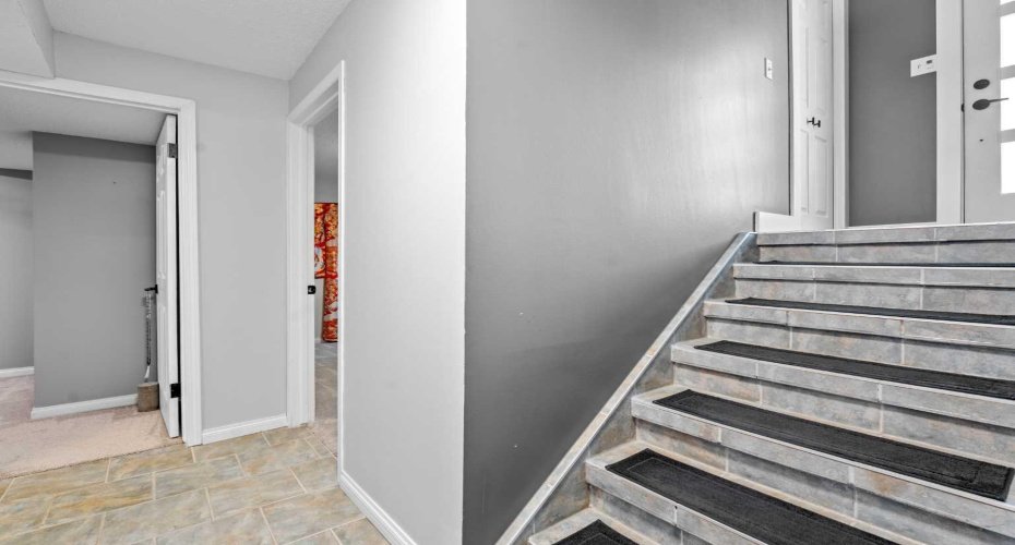 10619 Oakmoor Way, Calgary, Alberta T2W 1S7, 4 Bedrooms Bedrooms, ,2 BathroomsBathrooms,Residential,For Sale,Oakmoor,A2329198