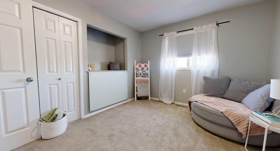 10111 98A Street, Sexsmith, Alberta T0H 3C0, 4 Bedrooms Bedrooms, ,3 BathroomsBathrooms,Residential,For Sale,98A,A2329200