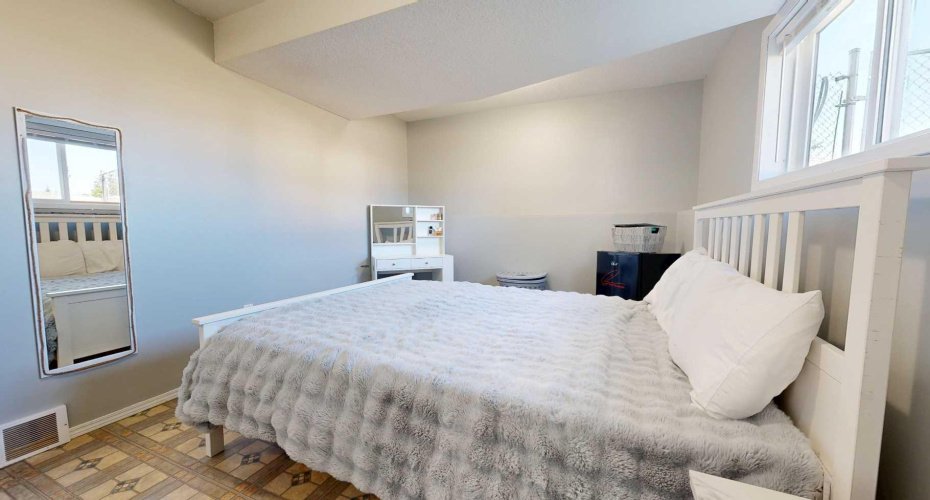 10111 98A Street, Sexsmith, Alberta T0H 3C0, 4 Bedrooms Bedrooms, ,3 BathroomsBathrooms,Residential,For Sale,98A,A2329200