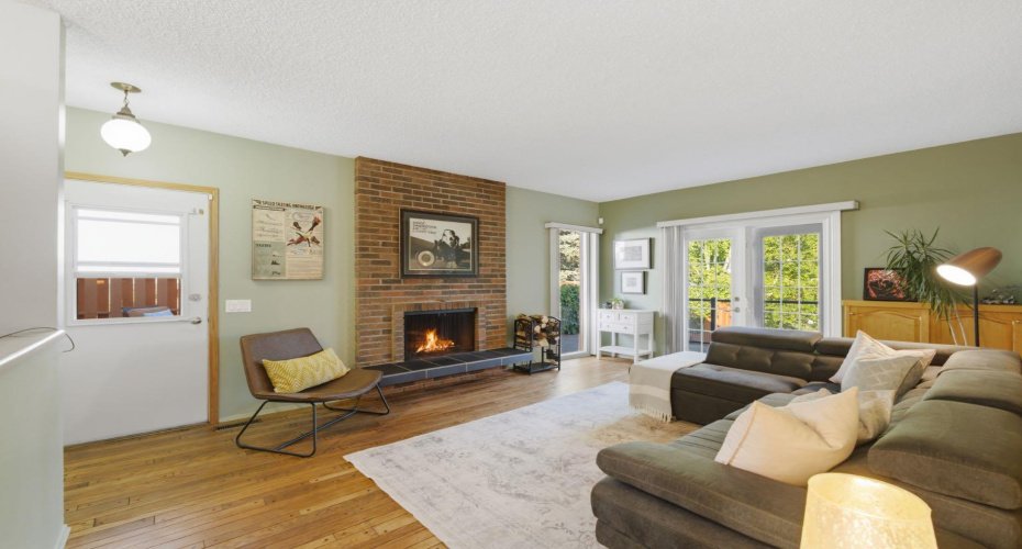 6016 Dalcastle Crescent, Calgary, Alberta T3A 1S4, 5 Bedrooms Bedrooms, ,3 BathroomsBathrooms,Residential,For Sale,Dalcastle,A2329202