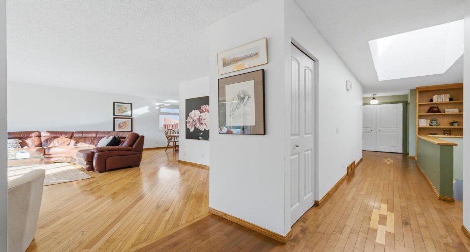 6016 Dalcastle Crescent, Calgary, Alberta T3A 1S4, 5 Bedrooms Bedrooms, ,3 BathroomsBathrooms,Residential,For Sale,Dalcastle,A2329202
