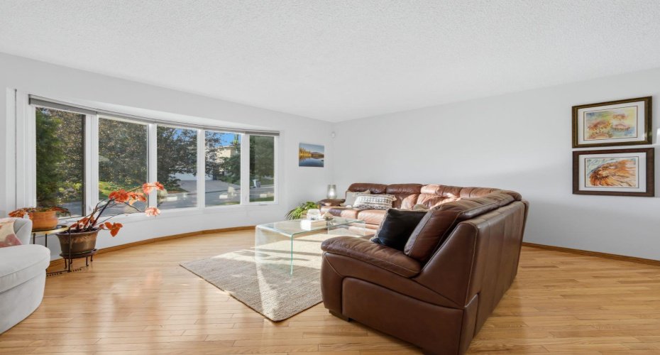 6016 Dalcastle Crescent, Calgary, Alberta T3A 1S4, 5 Bedrooms Bedrooms, ,3 BathroomsBathrooms,Residential,For Sale,Dalcastle,A2329202