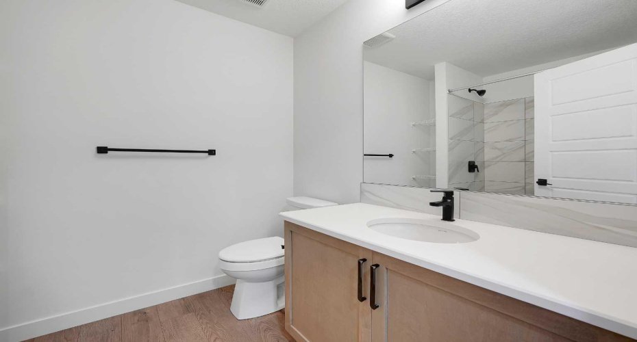 16 Legacy Glen Green, Calgary, Alberta T2X 4G6, 7 Bedrooms Bedrooms, ,5 BathroomsBathrooms,Residential,For Sale,Legacy Glen,A2329206