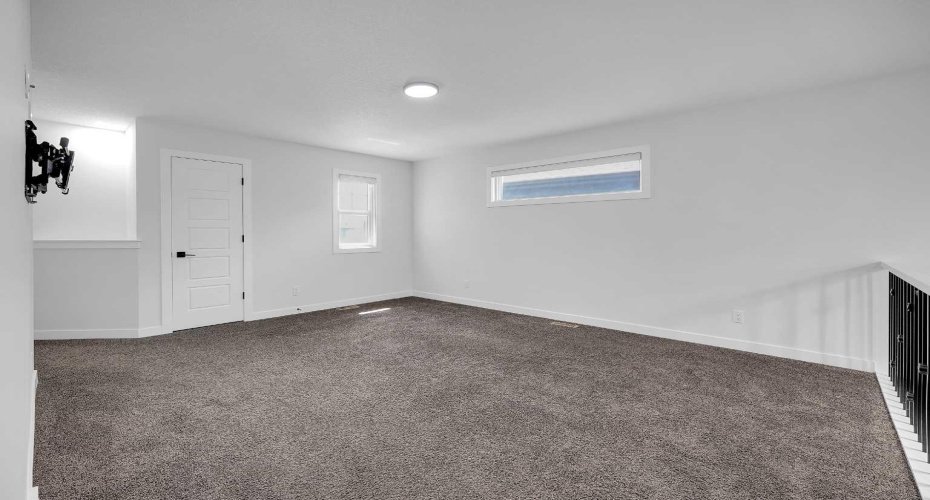 16 Legacy Glen Green, Calgary, Alberta T2X 4G6, 7 Bedrooms Bedrooms, ,5 BathroomsBathrooms,Residential,For Sale,Legacy Glen,A2329206