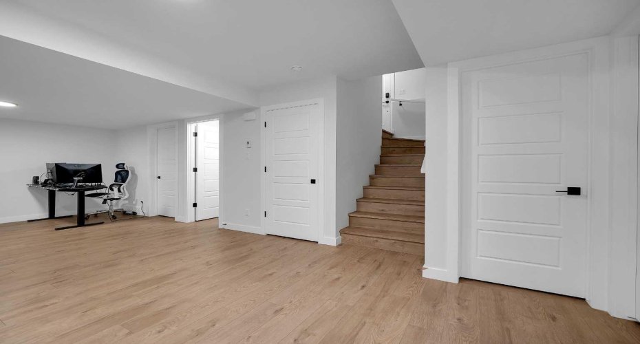 16 Legacy Glen Green, Calgary, Alberta T2X 4G6, 7 Bedrooms Bedrooms, ,5 BathroomsBathrooms,Residential,For Sale,Legacy Glen,A2329206