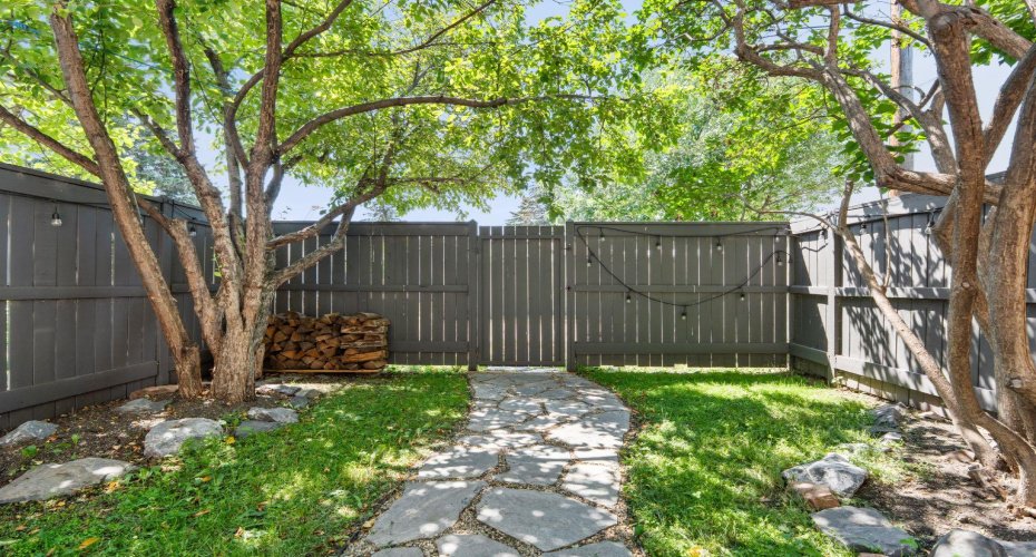 6223 31 Avenue, Calgary, Alberta T3B 1J8, 3 Bedrooms Bedrooms, ,2 BathroomsBathrooms,Residential,For Sale,31,A2329226