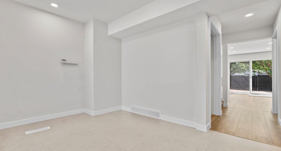 6223 31 Avenue, Calgary, Alberta T3B 1J8, 3 Bedrooms Bedrooms, ,2 BathroomsBathrooms,Residential,For Sale,31,A2329226