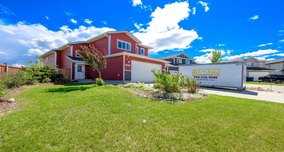 9211 95 Avenue, Wembley, Alberta T0H 3S0, 3 Bedrooms Bedrooms, ,3 BathroomsBathrooms,Residential,For Sale,95,A2329231