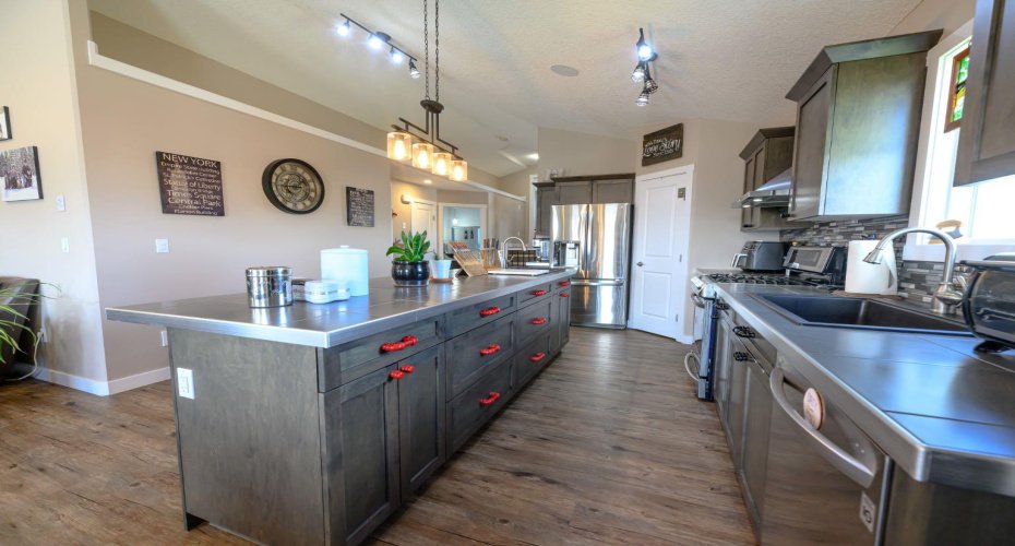 9211 95 Avenue, Wembley, Alberta T0H 3S0, 3 Bedrooms Bedrooms, ,3 BathroomsBathrooms,Residential,For Sale,95,A2329231