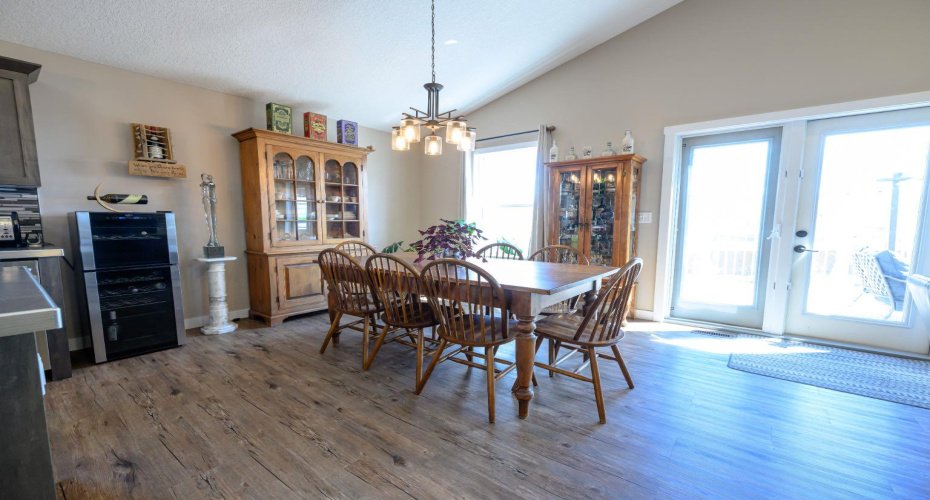 9211 95 Avenue, Wembley, Alberta T0H 3S0, 3 Bedrooms Bedrooms, ,3 BathroomsBathrooms,Residential,For Sale,95,A2329231
