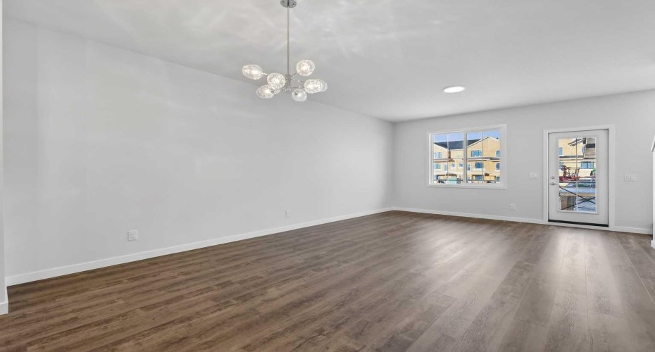 40 Creekside Way, Calgary, Alberta T2X 6E2, 3 Bedrooms Bedrooms, ,3 BathroomsBathrooms,Residential,For Sale,Creekside,A2329248