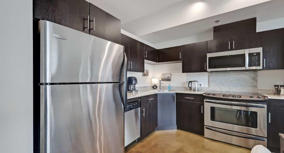135 13 Avenue, Calgary, Alberta T2R 0W8, 1 Bedroom Bedrooms, ,1 BathroomBathrooms,Residential,For Sale,13,A2329249