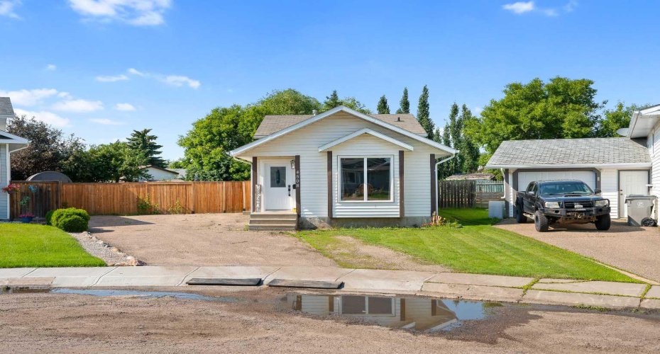 4508 30A Street Close, Lloydminster, Saskatchewan S9V 1X7, 5 Bedrooms Bedrooms, ,2 BathroomsBathrooms,Residential,For Sale,30A,A2329251