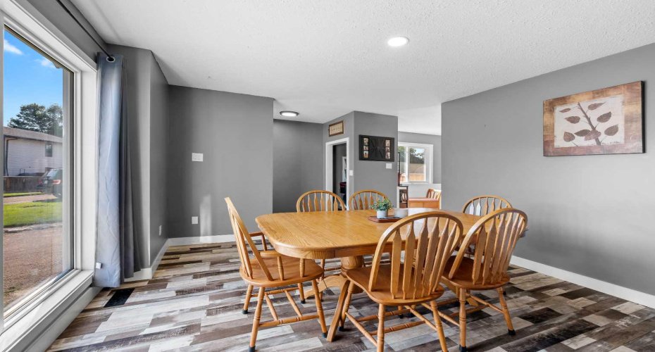 4508 30A Street Close, Lloydminster, Saskatchewan S9V 1X7, 5 Bedrooms Bedrooms, ,2 BathroomsBathrooms,Residential,For Sale,30A,A2329251