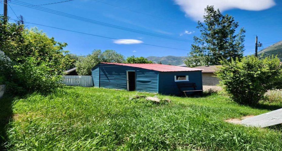 2229 210 Street, Bellevue, Alberta T0K 0C0, 2 Bedrooms Bedrooms, ,1 BathroomBathrooms,Residential,For Sale,210,A2329252