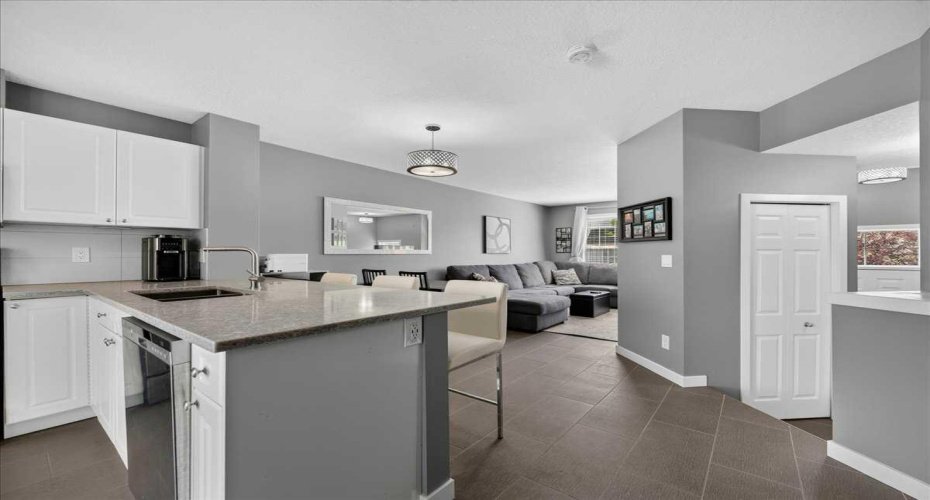 113 Tuscany Springs Gardens, Calgary, Alberta T3L 2R4, 2 Bedrooms Bedrooms, ,3 BathroomsBathrooms,Residential,For Sale,Springs,A2329259