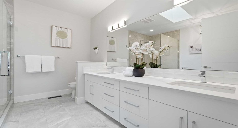 3138 44 Street, Calgary, Alberta T3E 3R6, 4 Bedrooms Bedrooms, ,4 BathroomsBathrooms,Residential,For Sale,44,A2329262