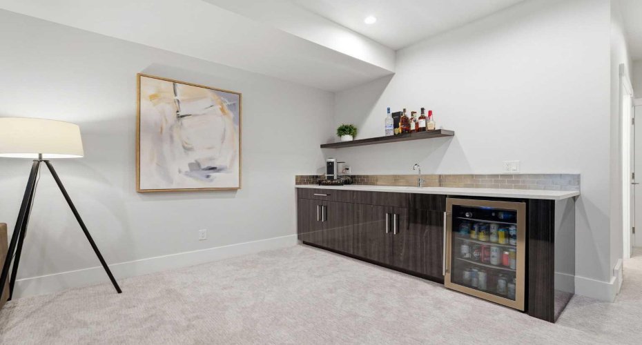 3138 44 Street, Calgary, Alberta T3E 3R6, 4 Bedrooms Bedrooms, ,4 BathroomsBathrooms,Residential,For Sale,44,A2329262