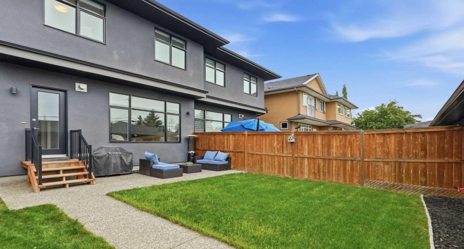 3138 44 Street, Calgary, Alberta T3E 3R6, 4 Bedrooms Bedrooms, ,4 BathroomsBathrooms,Residential,For Sale,44,A2329262