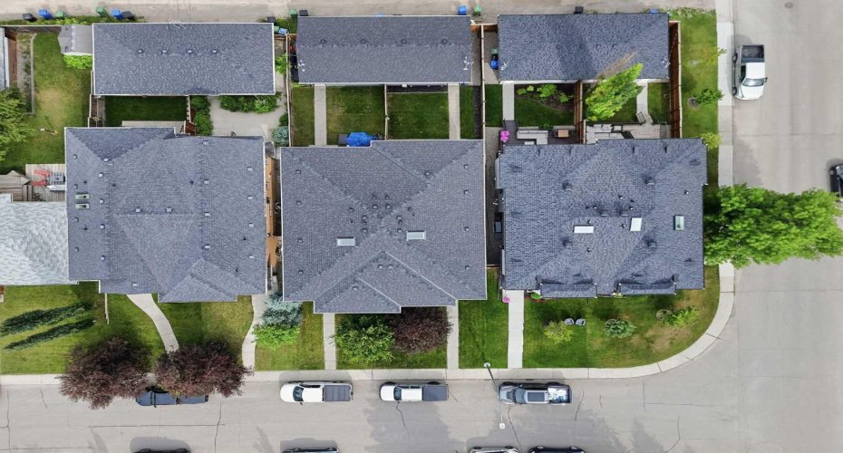 3138 44 Street, Calgary, Alberta T3E 3R6, 4 Bedrooms Bedrooms, ,4 BathroomsBathrooms,Residential,For Sale,44,A2329262