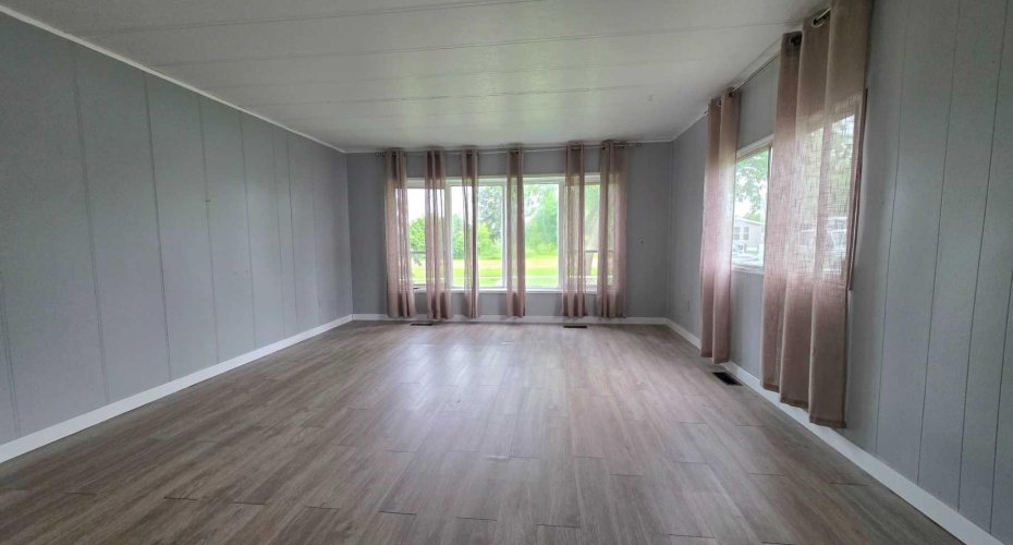 5249 51 Street, Mayerthorpe, Alberta T0E 1N0, 3 Bedrooms Bedrooms, ,1 BathroomBathrooms,Residential,For Sale,51 Street,A2329264