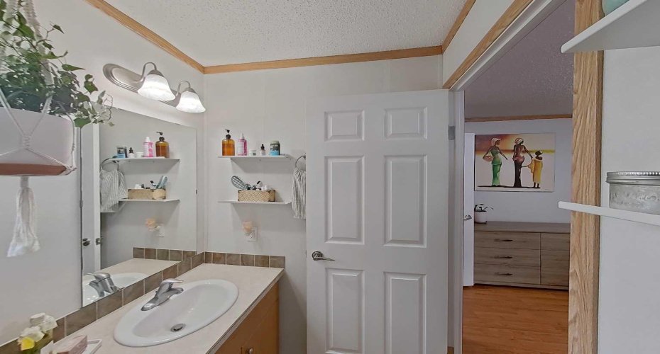 114 10 Street, Canyon Creek, Alberta T0G 0M0, 3 Bedrooms Bedrooms, ,2 BathroomsBathrooms,Residential,For Sale,10,A2329292