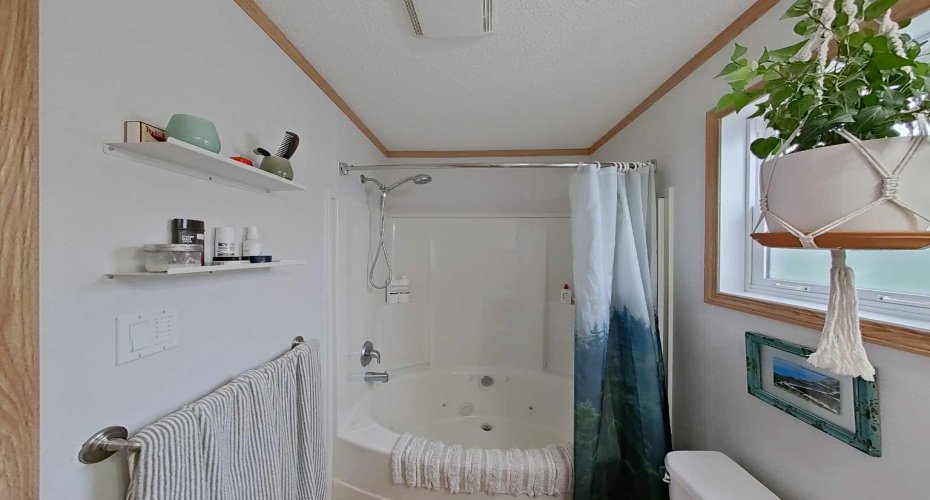 114 10 Street, Canyon Creek, Alberta T0G 0M0, 3 Bedrooms Bedrooms, ,2 BathroomsBathrooms,Residential,For Sale,10,A2329292