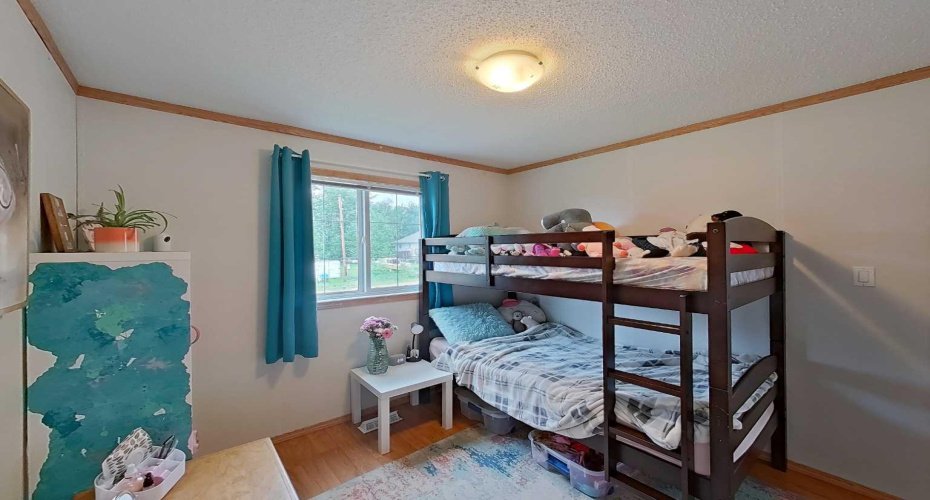 114 10 Street, Canyon Creek, Alberta T0G 0M0, 3 Bedrooms Bedrooms, ,2 BathroomsBathrooms,Residential,For Sale,10,A2329292