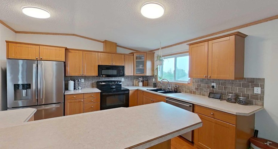 114 10 Street, Canyon Creek, Alberta T0G 0M0, 3 Bedrooms Bedrooms, ,2 BathroomsBathrooms,Residential,For Sale,10,A2329292