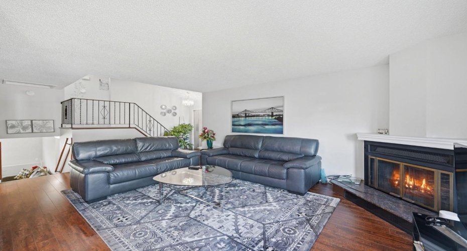 4 Fallswater Road, Calgary, Alberta T3J1B1, 4 Bedrooms Bedrooms, ,3 BathroomsBathrooms,Residential,For Sale,Fallswater,A2329294