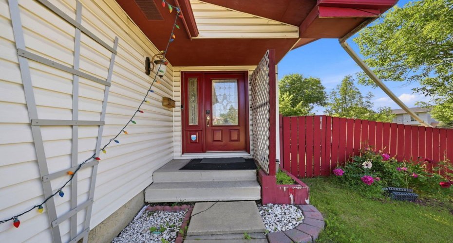 4 Fallswater Road, Calgary, Alberta T3J1B1, 4 Bedrooms Bedrooms, ,3 BathroomsBathrooms,Residential,For Sale,Fallswater,A2329294