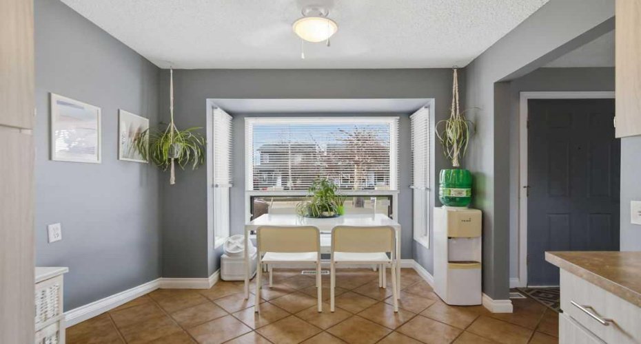 96 Abberfield Crescent, Calgary, Alberta T2A 6N6, 3 Bedrooms Bedrooms, ,3 BathroomsBathrooms,Residential,For Sale,Abberfield,A2329296