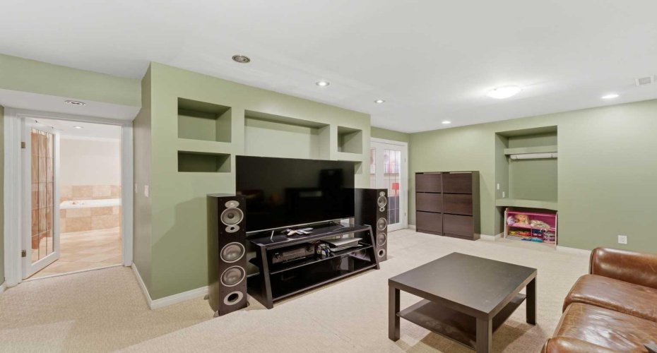 96 Abberfield Crescent, Calgary, Alberta T2A 6N6, 3 Bedrooms Bedrooms, ,3 BathroomsBathrooms,Residential,For Sale,Abberfield,A2329296