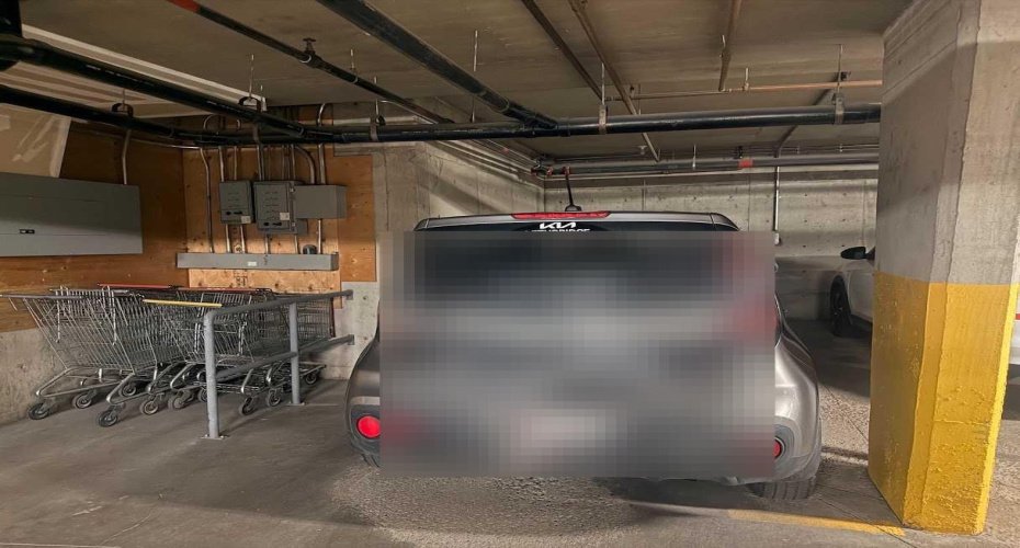 parking spot close to elevator