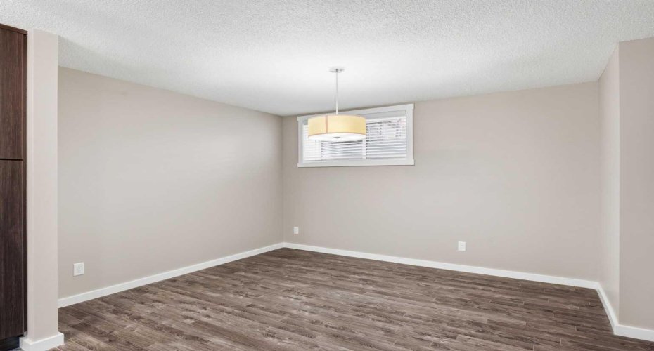 550 Mckenzie Towne Close, Calgary, Alberta T2Z 1A8, 2 Bedrooms Bedrooms, ,2 BathroomsBathrooms,Residential,For Sale,Mckenzie Towne,A2329307