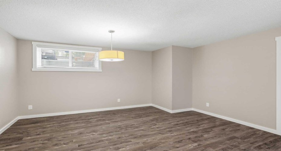 550 Mckenzie Towne Close, Calgary, Alberta T2Z 1A8, 2 Bedrooms Bedrooms, ,2 BathroomsBathrooms,Residential,For Sale,Mckenzie Towne,A2329307